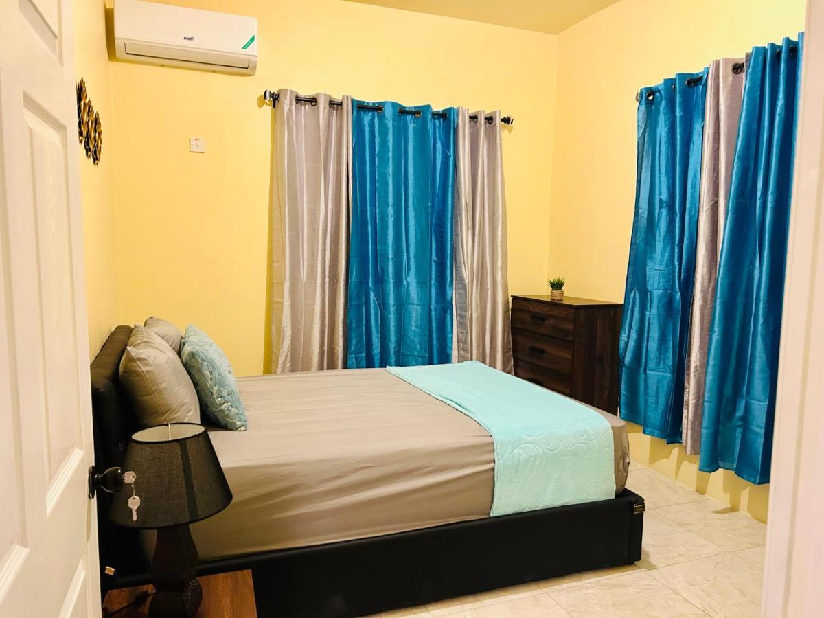 The Rest Stop-B- 15 Min From Airport/24Hrs Security Montego Bay Exteriör bild